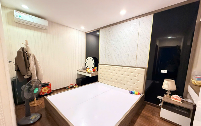  CHUNG CƯ 2PN FIVE STAR KIM GIANG – FULL NỘI THẤT CAO CẤP – VIEW THOÁNG MÁT QUANH NĂM – VÀO Ở NGAY